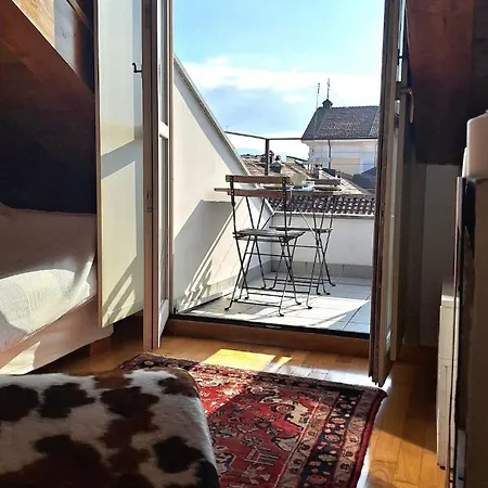 公寓 Mansarda Crilu